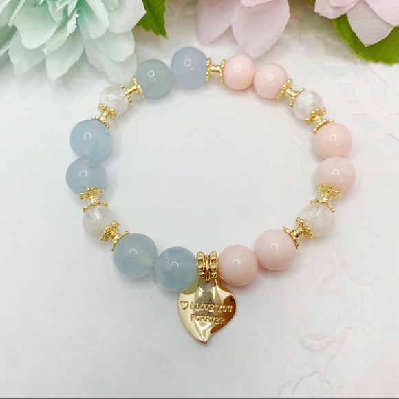 Nature Aquamarine Queen Conch Shell Bracelet - Picture 1 of 10
